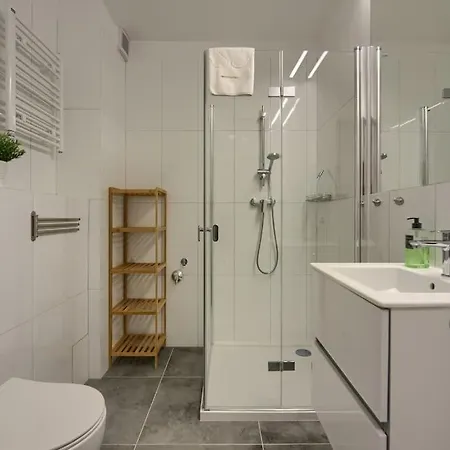 Idyllic At The Lake, 500m To Baltic - Dog-friendly Apartamento Dziwnów